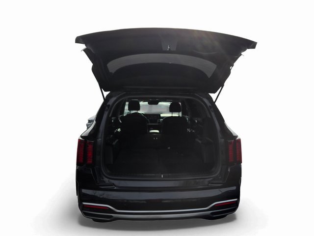 Used 2021 Kia Sorento S image 10