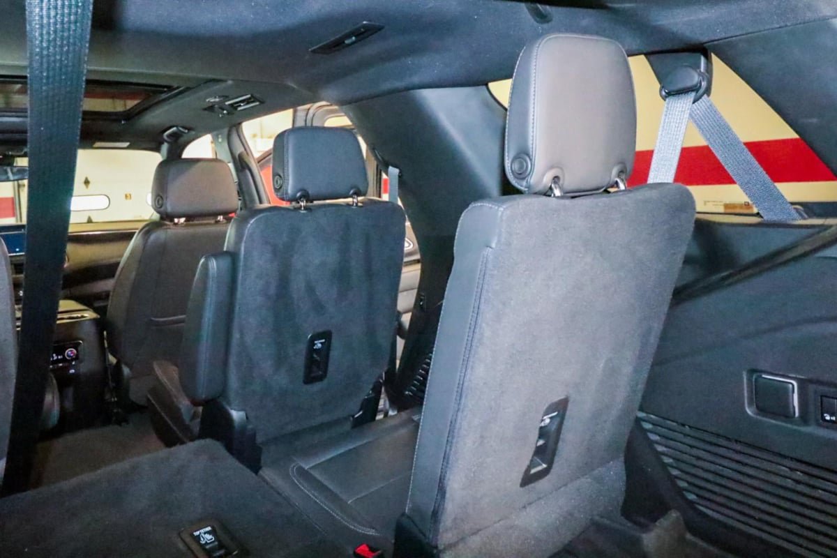 Used 2022 Chevrolet Tahoe LT w/ Luxury Package RWD image 26