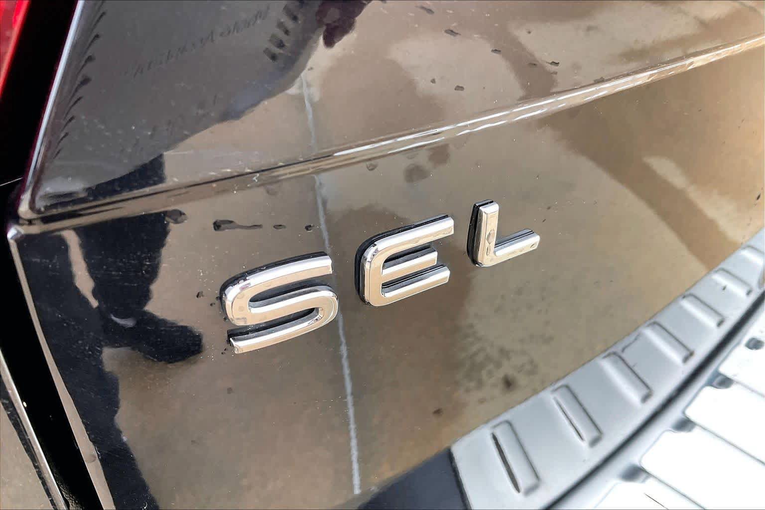 Used 2022 Volkswagen Tiguan SEL R-Line AWD/4WD image 31