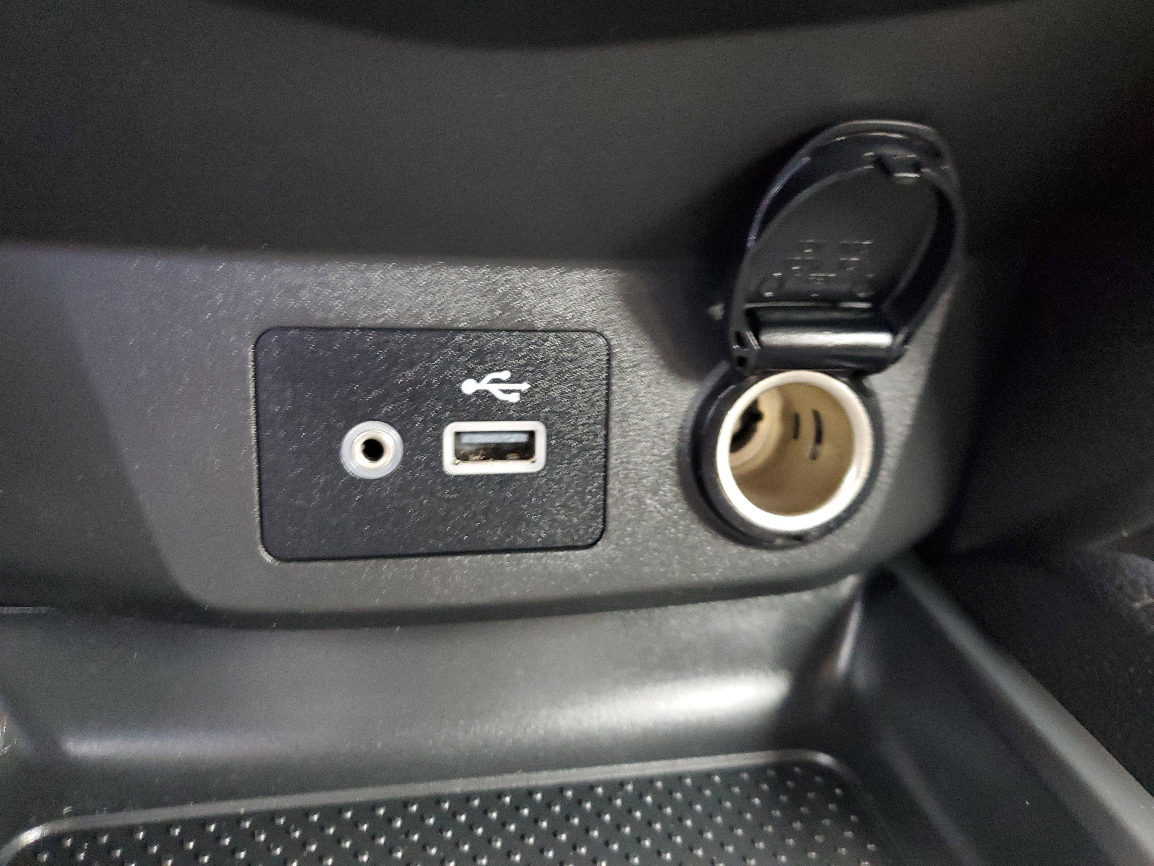 Used 2021 Nissan Rogue Sport S image 21