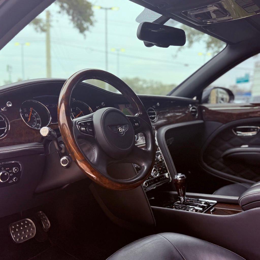 Used 2014 Bentley Mulsanne RWD image 16