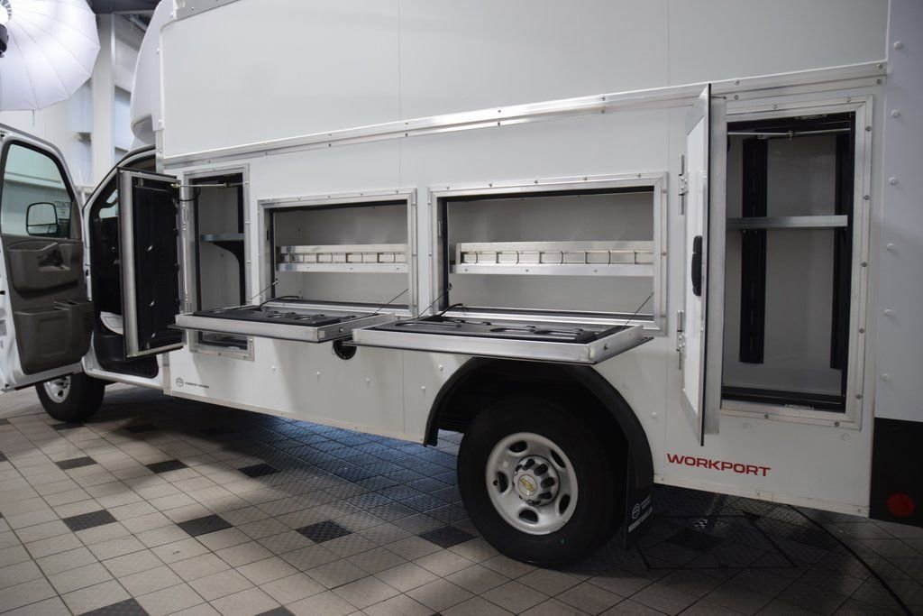 New 2026 Chevrolet Express 3500 w/ Power Convenience Package RWD image 30