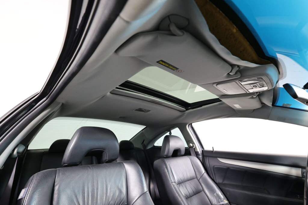 Used 2004 Honda Accord EX image 29