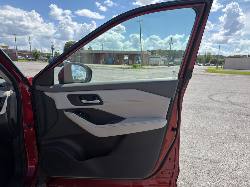 Certified 2024 Nissan Rogue SV w/ SV Premium Package FWD image 20