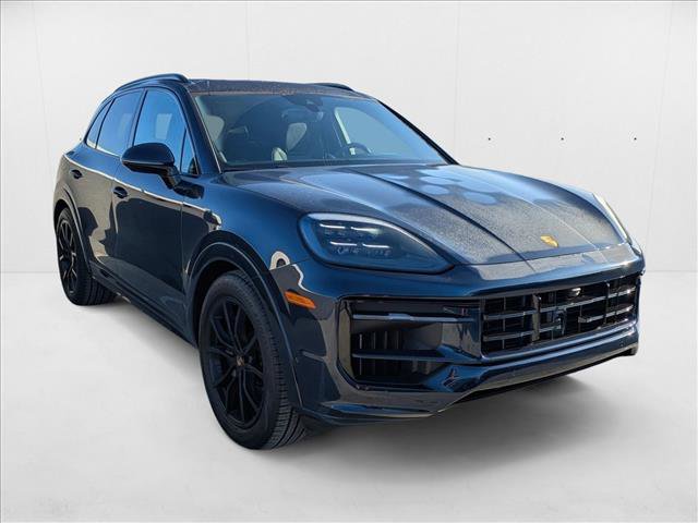 New 2025 Porsche Cayenne GTS image 7