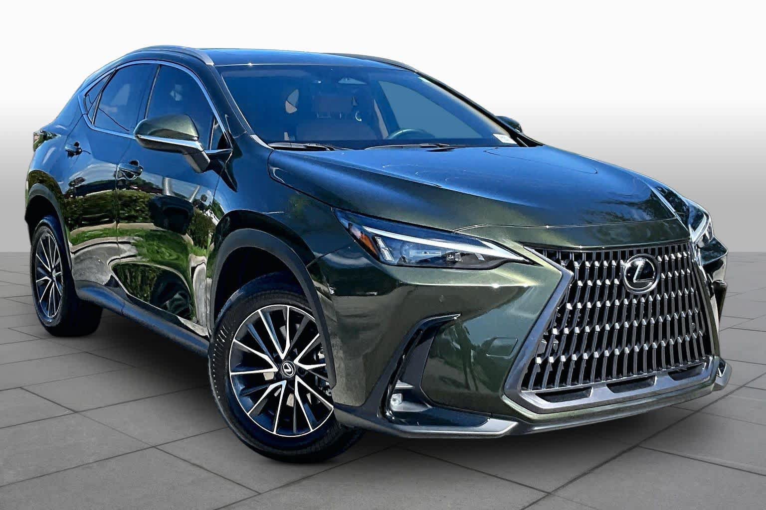 Used 2024 Lexus NX 250 FWD w/ Towing Package (2000 Lbs) image 3