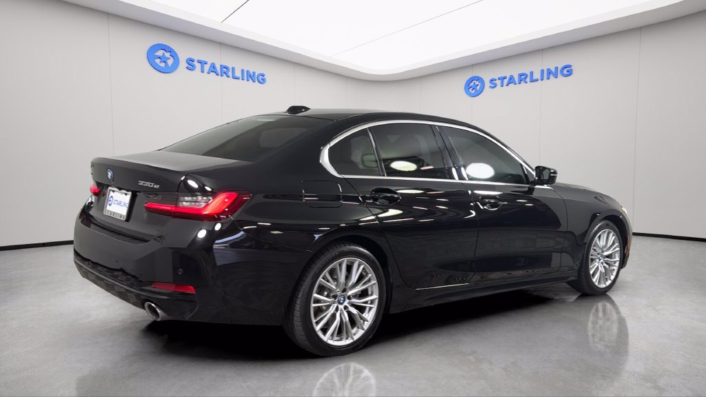 Used 2024 BMW 330e xDrive AWD/4WD image 10