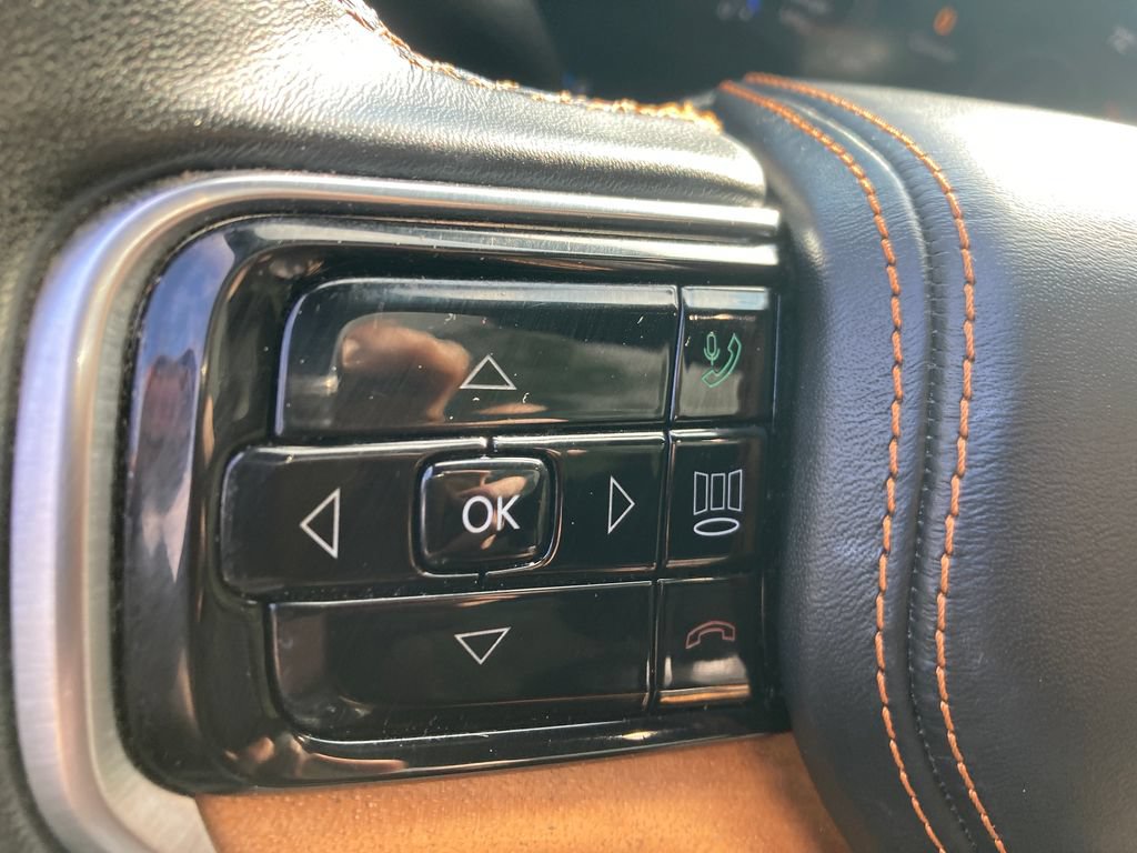 Used 2022 Jeep Grand Wagoneer Series III AWD/4WD image 40