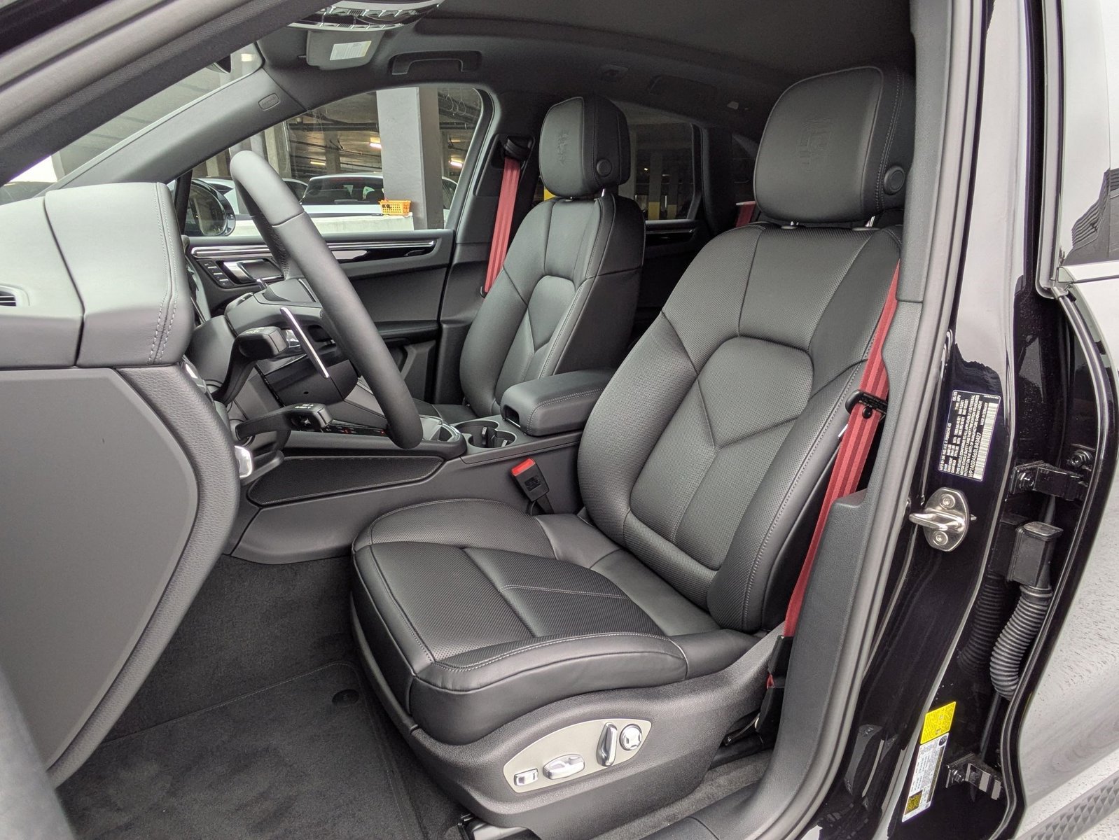 New 2025 Porsche Macan S AWD/4WD image 5