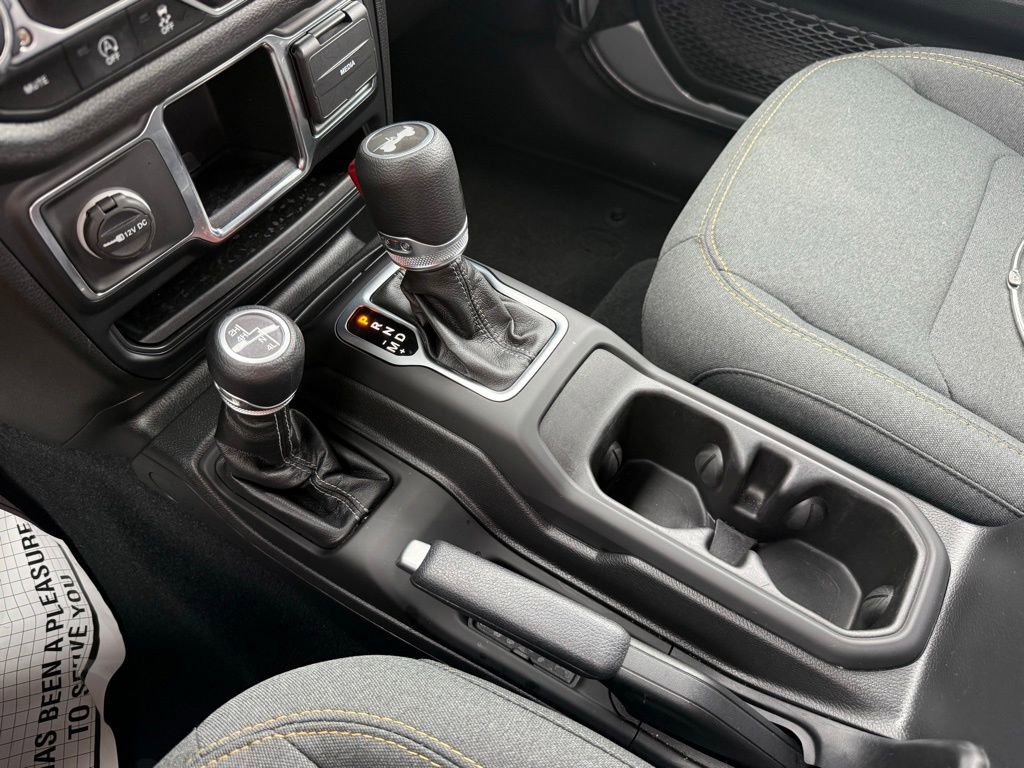 Used 2024 Jeep Wrangler Unlimited Sport AWD/4WD image 19