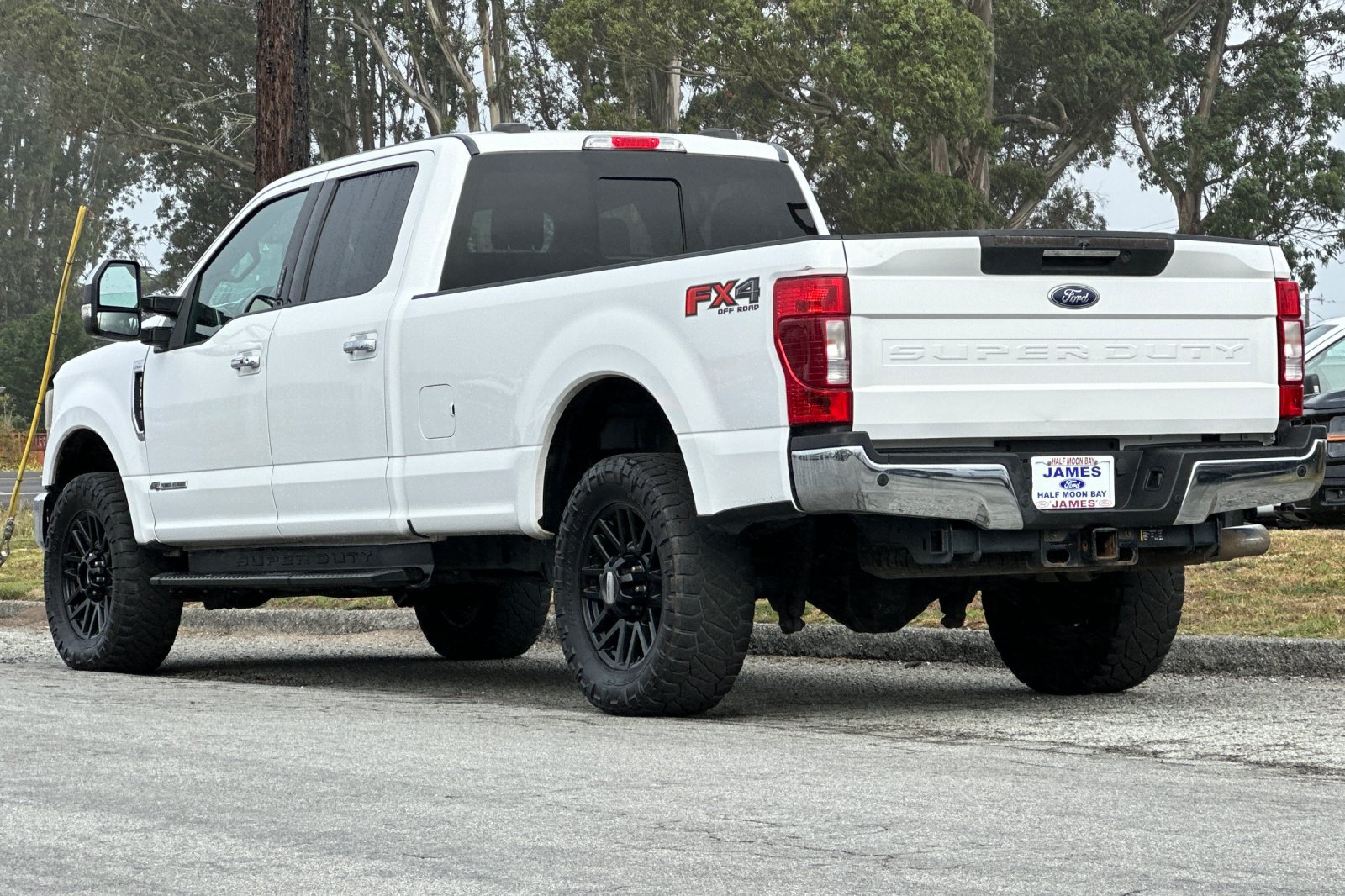 Used 2020 Ford F350 Lariat w/ Lariat Ultimate Package AWD/4WD image 3
