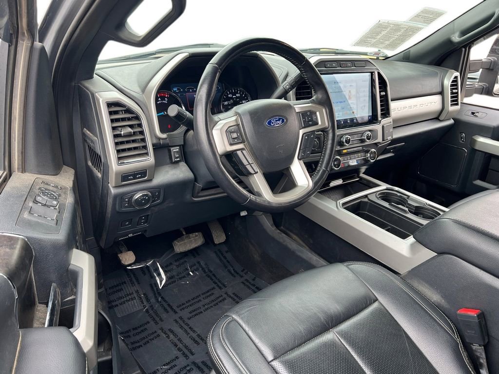 Used 2022 Ford F250 Lariat w/ Black Appearance Package image 7