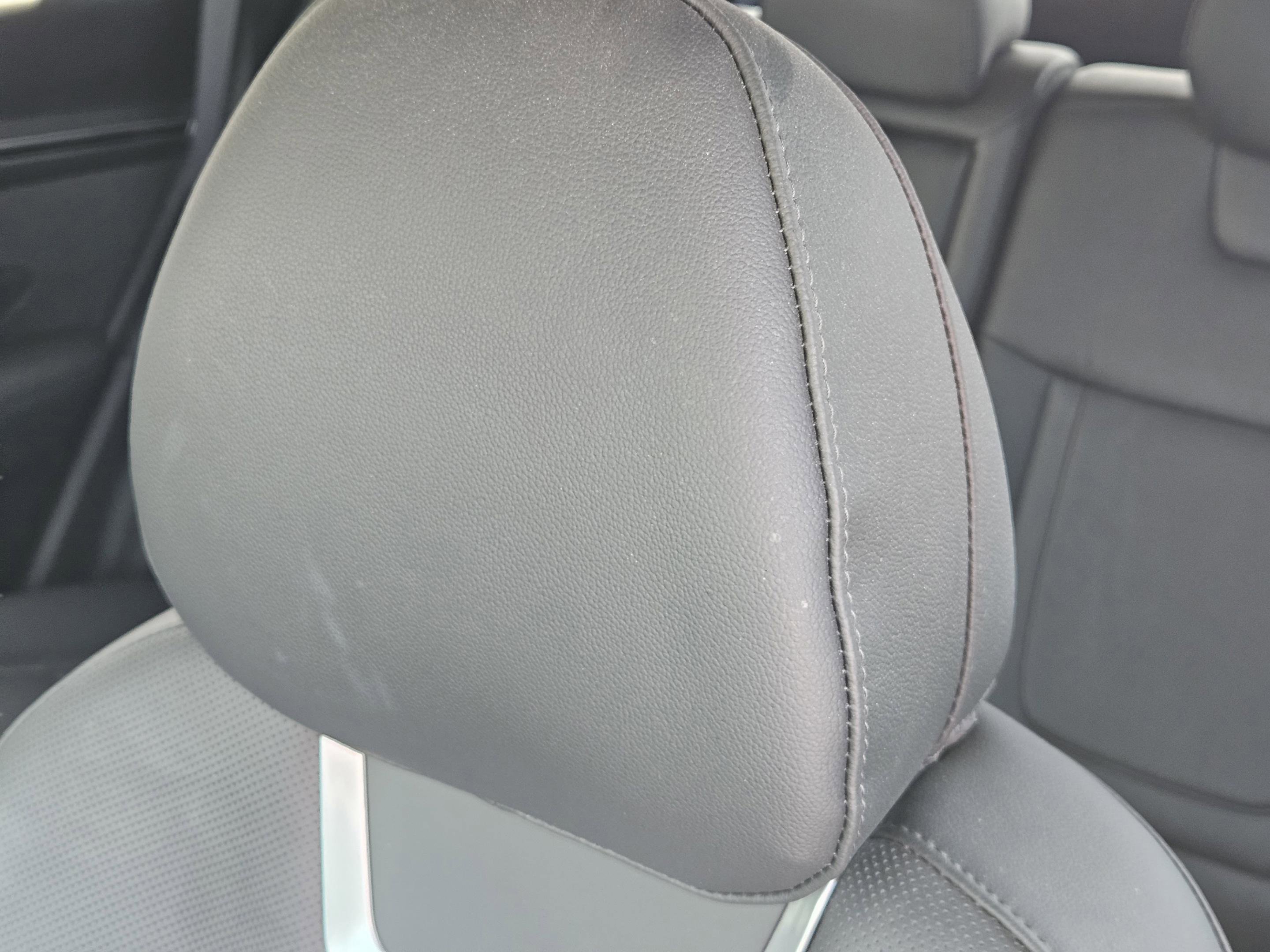Used 2022 Hyundai Tucson Limited w/ Cargo Package FWD image 13