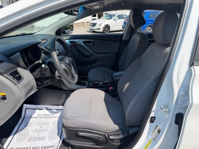 Used 2016 Hyundai Elantra SE FWD image 16