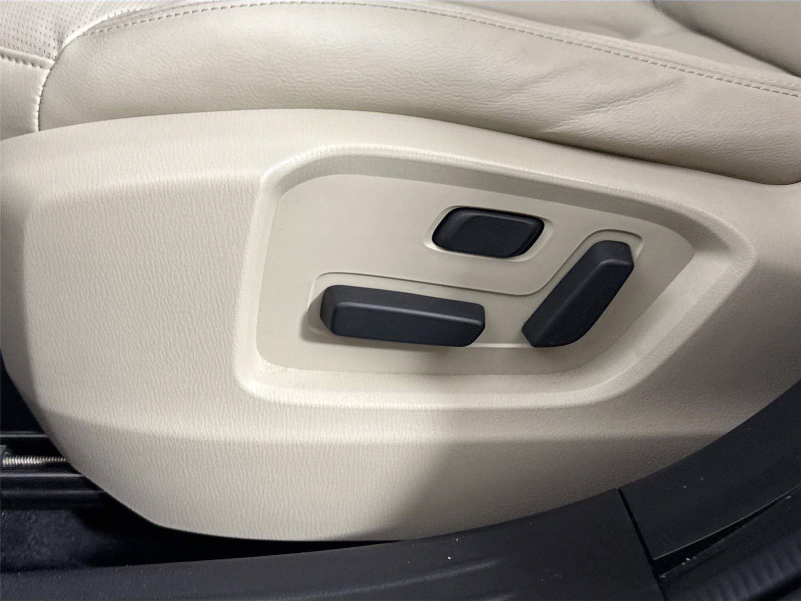 Certified 2022 MAZDA CX-9 Touring w/ Touring Premium Package image 32