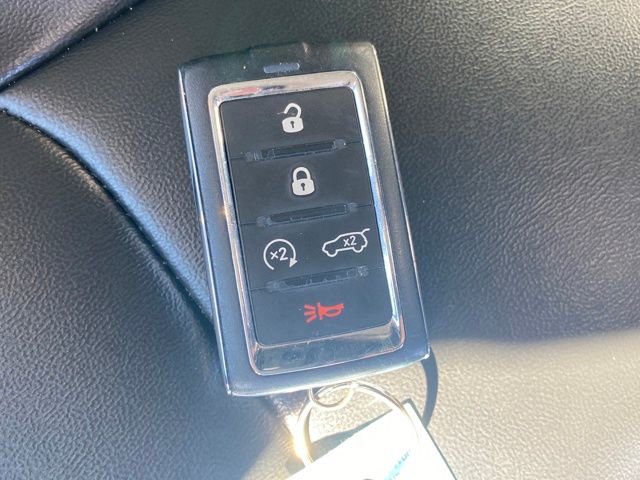 Used 2023 Jeep Grand Cherokee Limited image 25