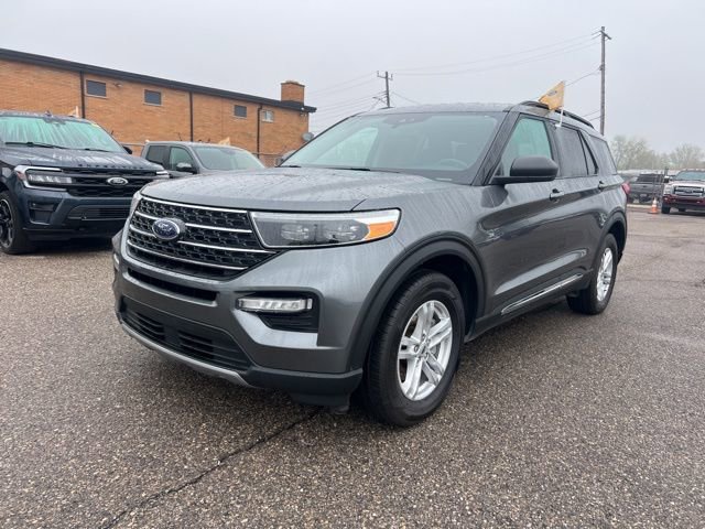 Certified 2024 Ford Explorer XLT w/ Equipment Group 202A image 28