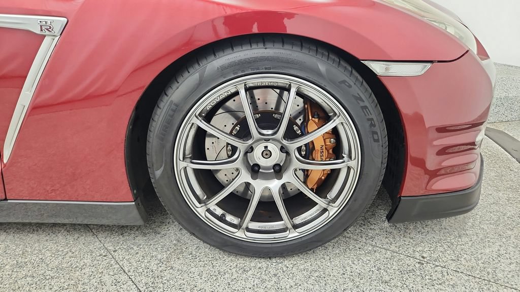 Used 2015 Nissan GT-R Premium AWD/4WD image 26