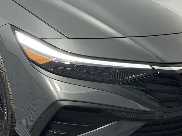 New 2026 Hyundai Elantra Sport image 21