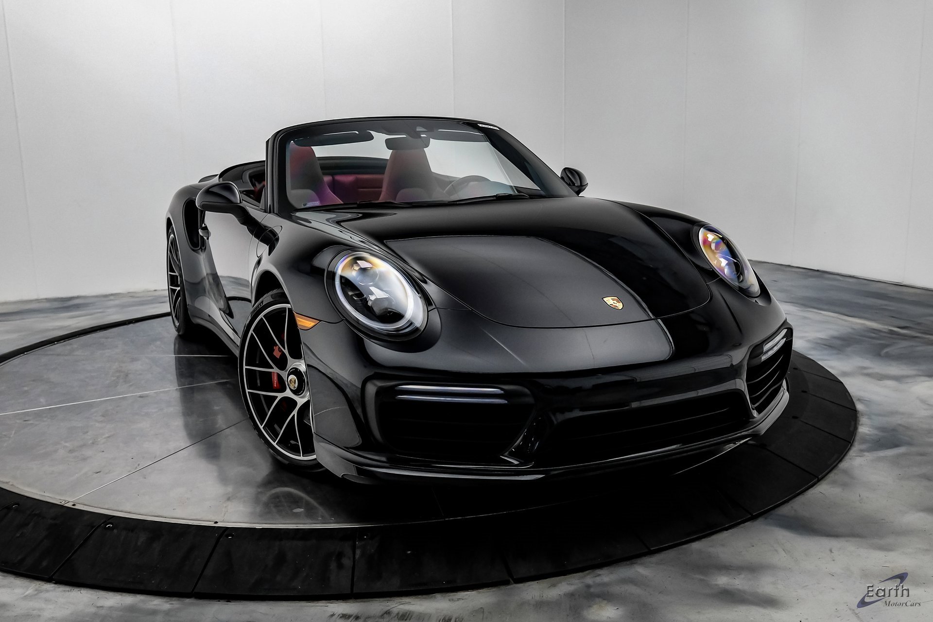 Used 2019 Porsche 911 Turbo image 28