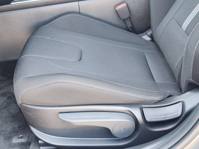 Certified 2024 Hyundai Elantra SE FWD image 17