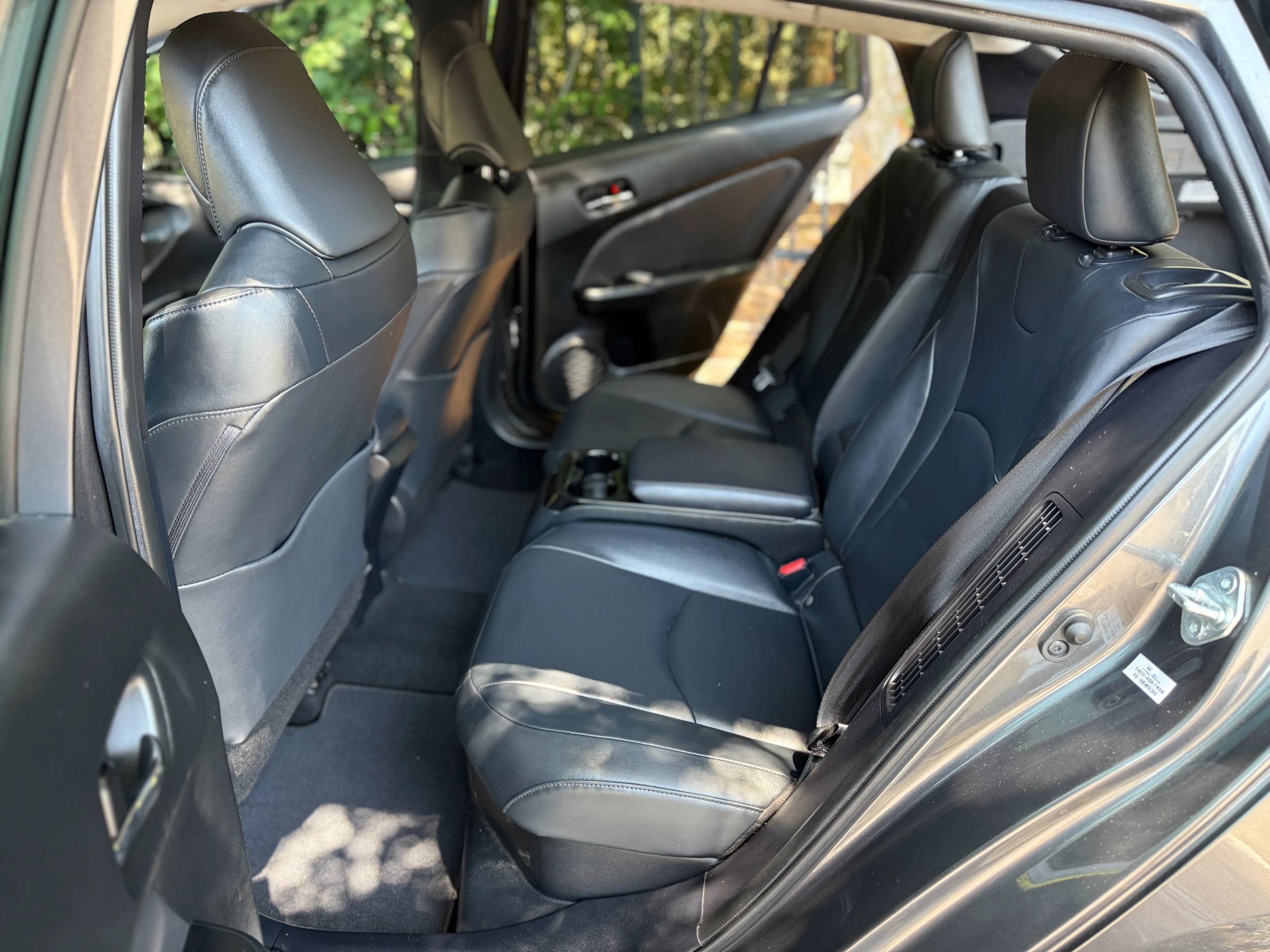 Used 2019 Toyota Prius Prime Advanced w/ Carpet Mat Package FWD image 26