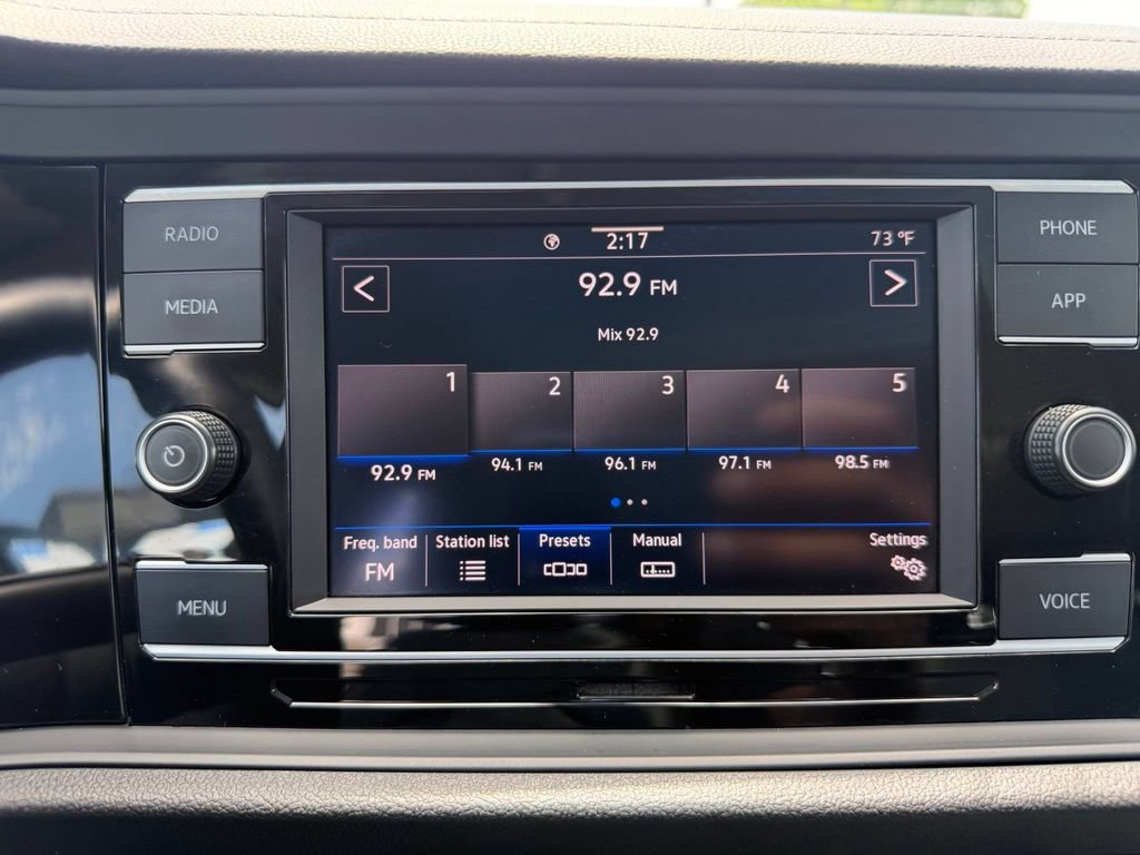 Certified 2022 Volkswagen Jetta SE FWD image 19