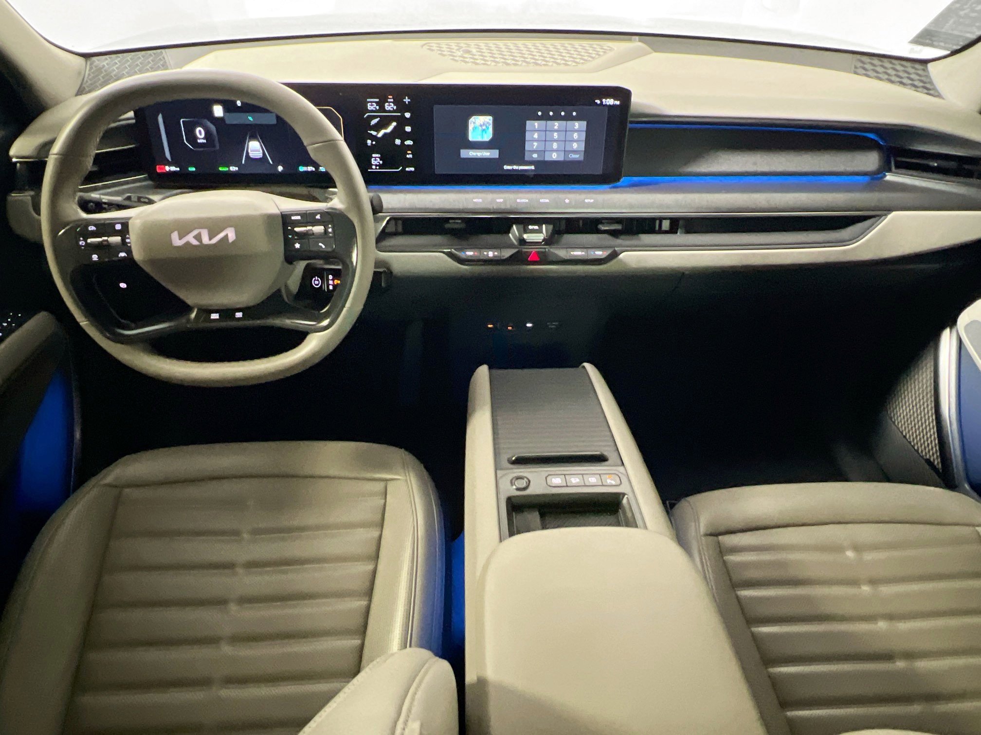 Used 2024 Kia EV9 Land image 29