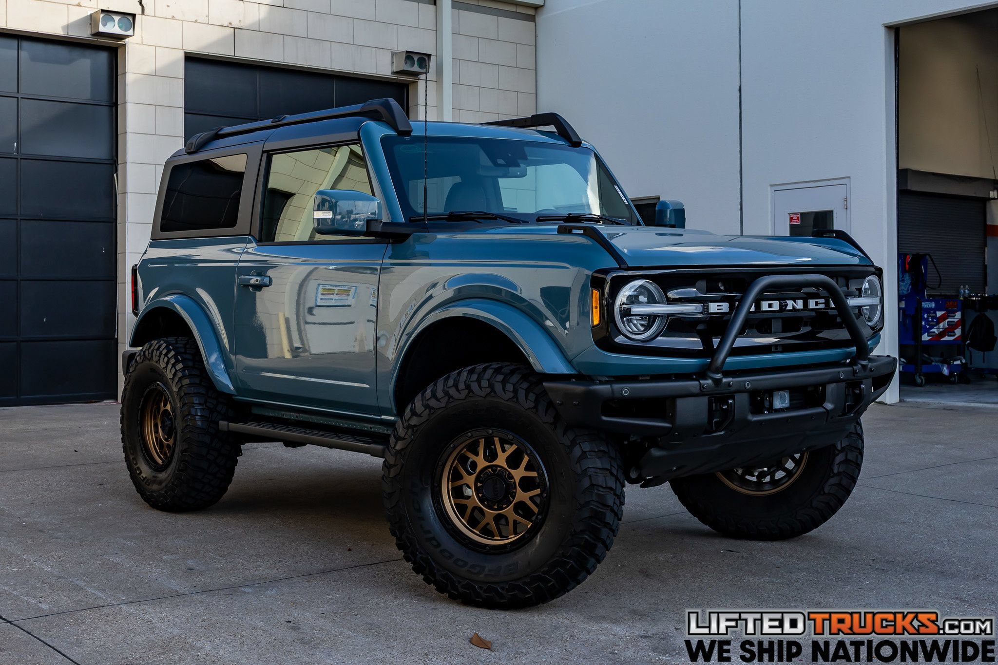 Used 2022 Ford Bronco Outer Banks AWD/4WD image 1