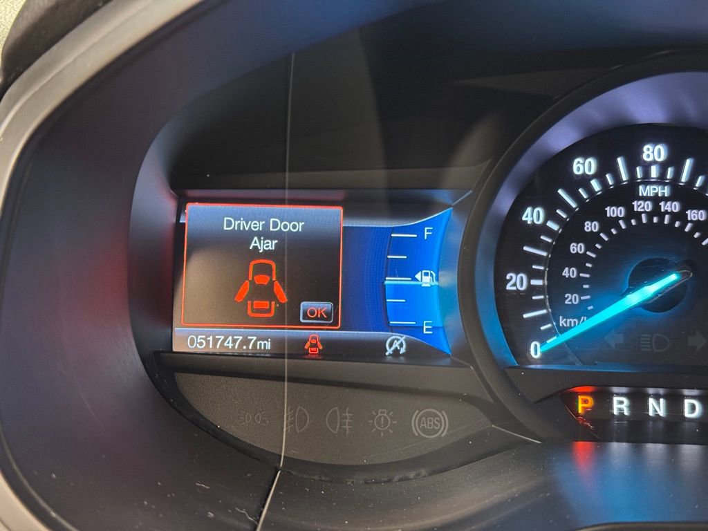 Used 2022 Ford Edge ST-Line w/ Class II Trailer Tow Package AWD/4WD image 33