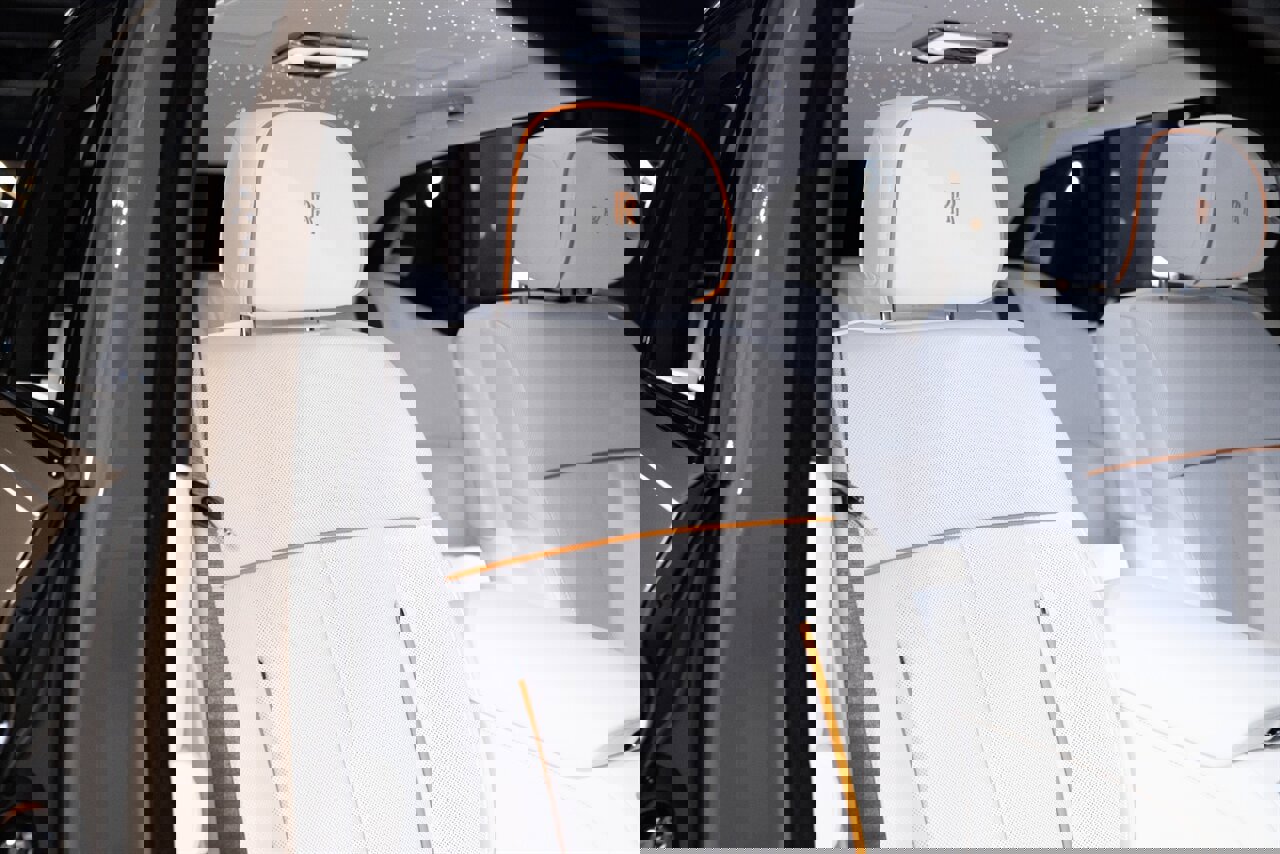 Used 2026 Rolls-Royce Phantom Sedan image 32