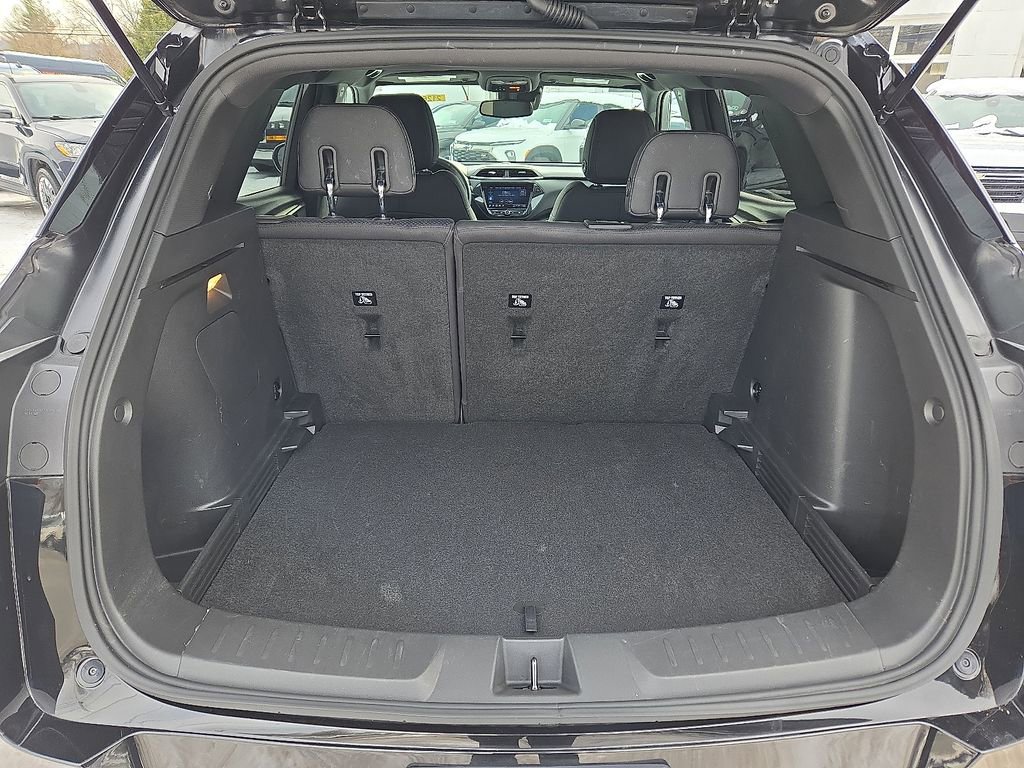 Used 2023 Chevrolet TrailBlazer RS w/ Convenience Package image 33