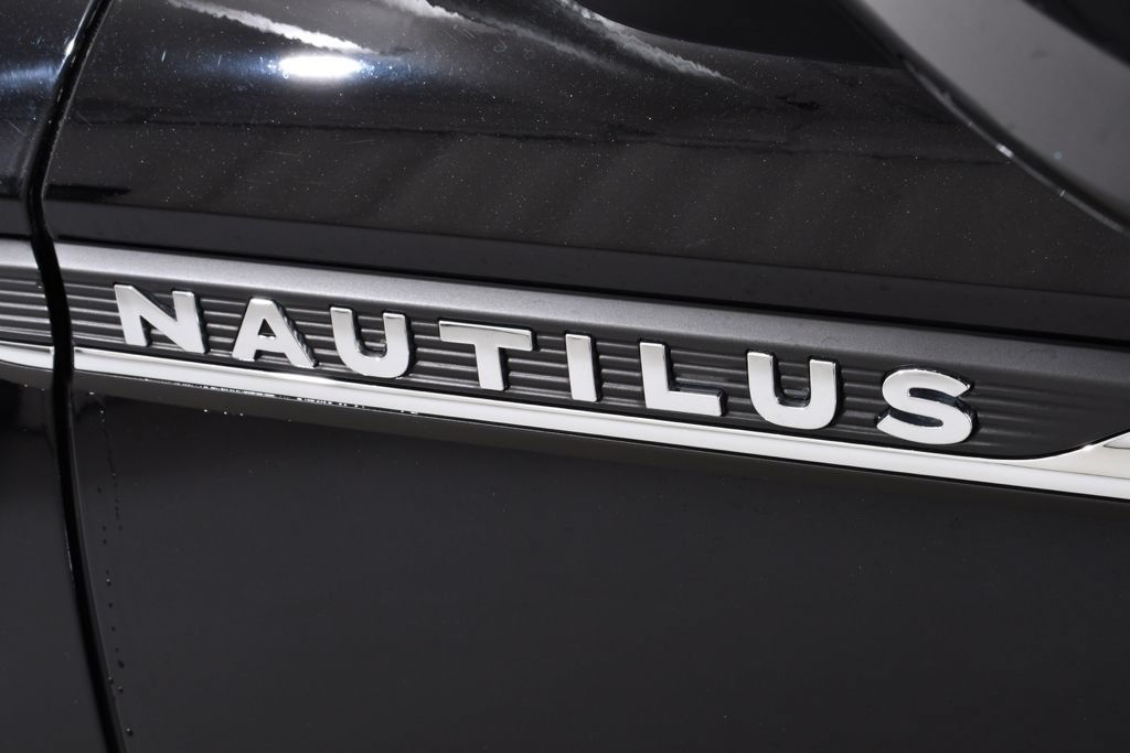 Used 2023 Lincoln Nautilus Reserve w/ Equipment Group 202A AWD/4WD image 22