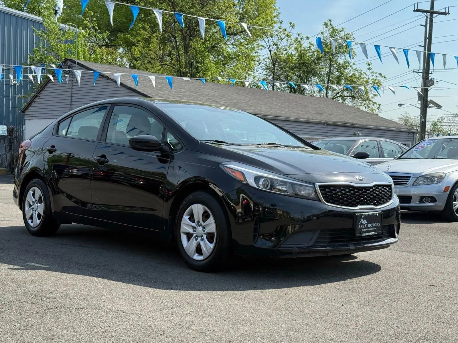 Used 2017 Kia Forte LX w/ LX Popular Package image 3