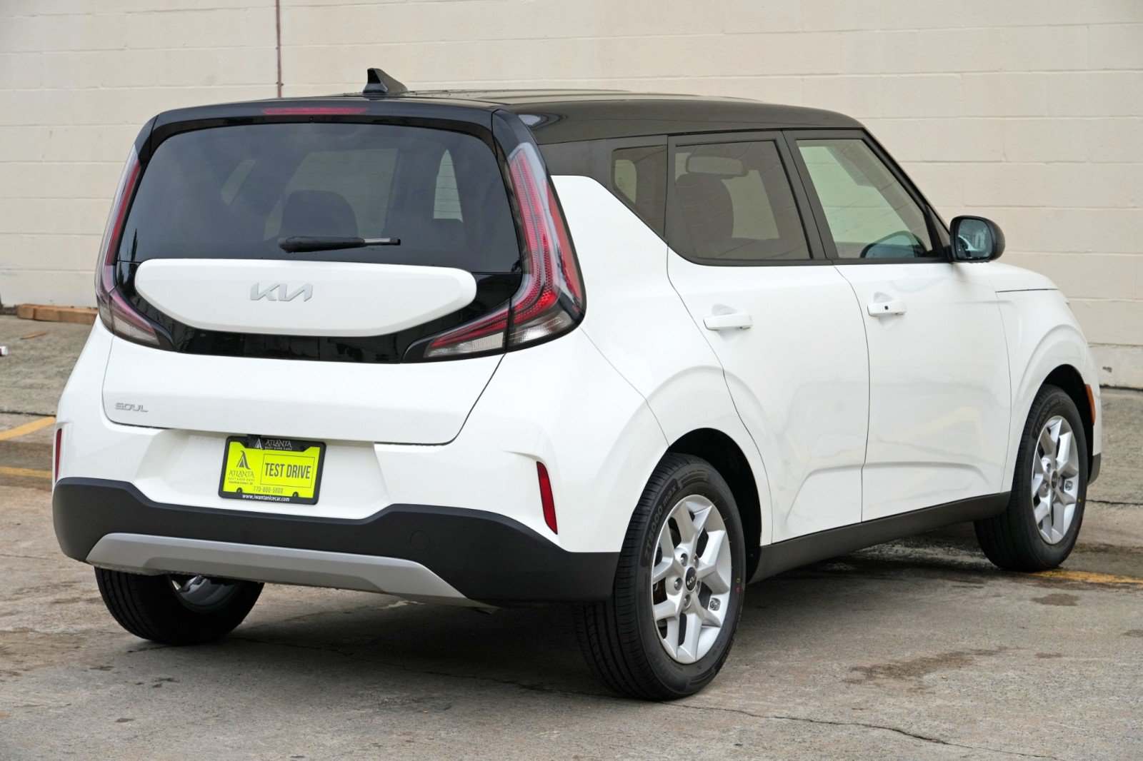 Used 2025 Kia Soul S FWD image 48