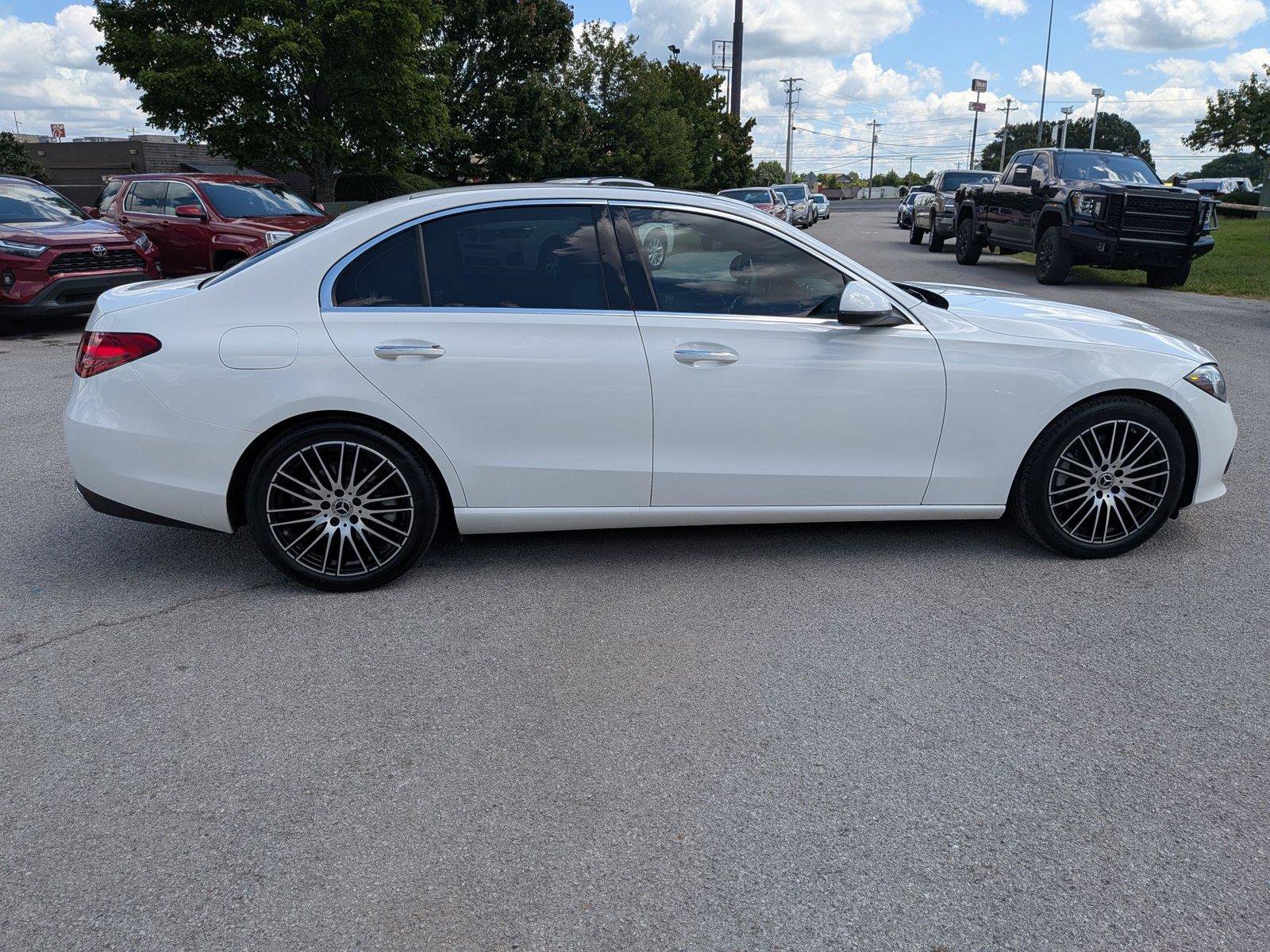 Used 2022 Mercedes-Benz C 300 Sedan image 6