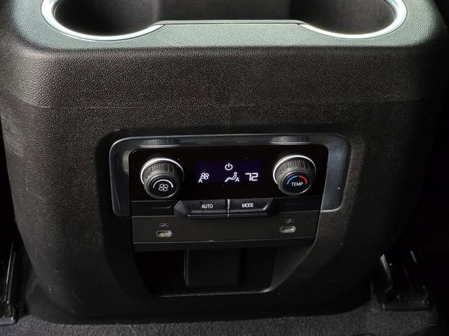Used 2022 Chevrolet Suburban LT image 34
