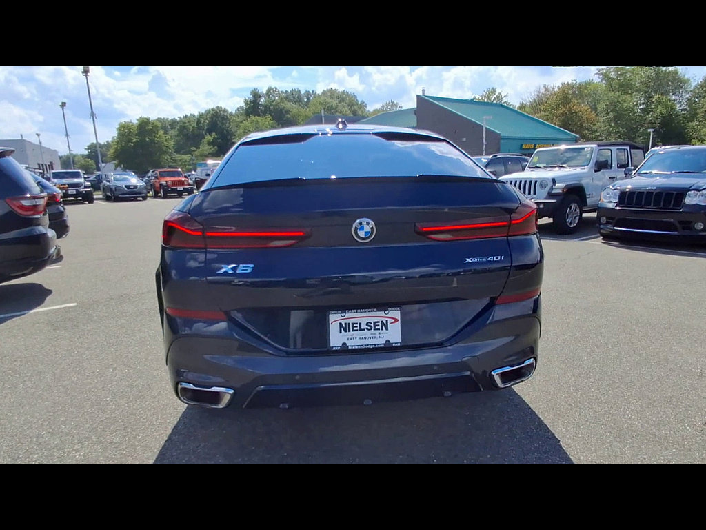 Used 2026 BMW X6 xDrive40i w/ Climate Comfort Package AWD/4WD image 7