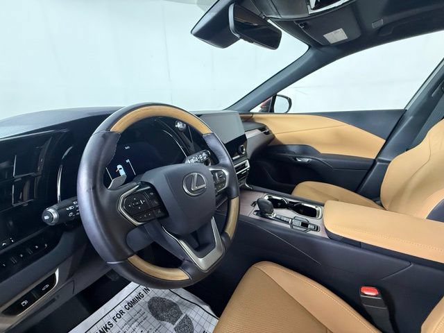 Used 2025 Lexus RX 350 Premium w/ Accessory Package (Z1) FWD image 7