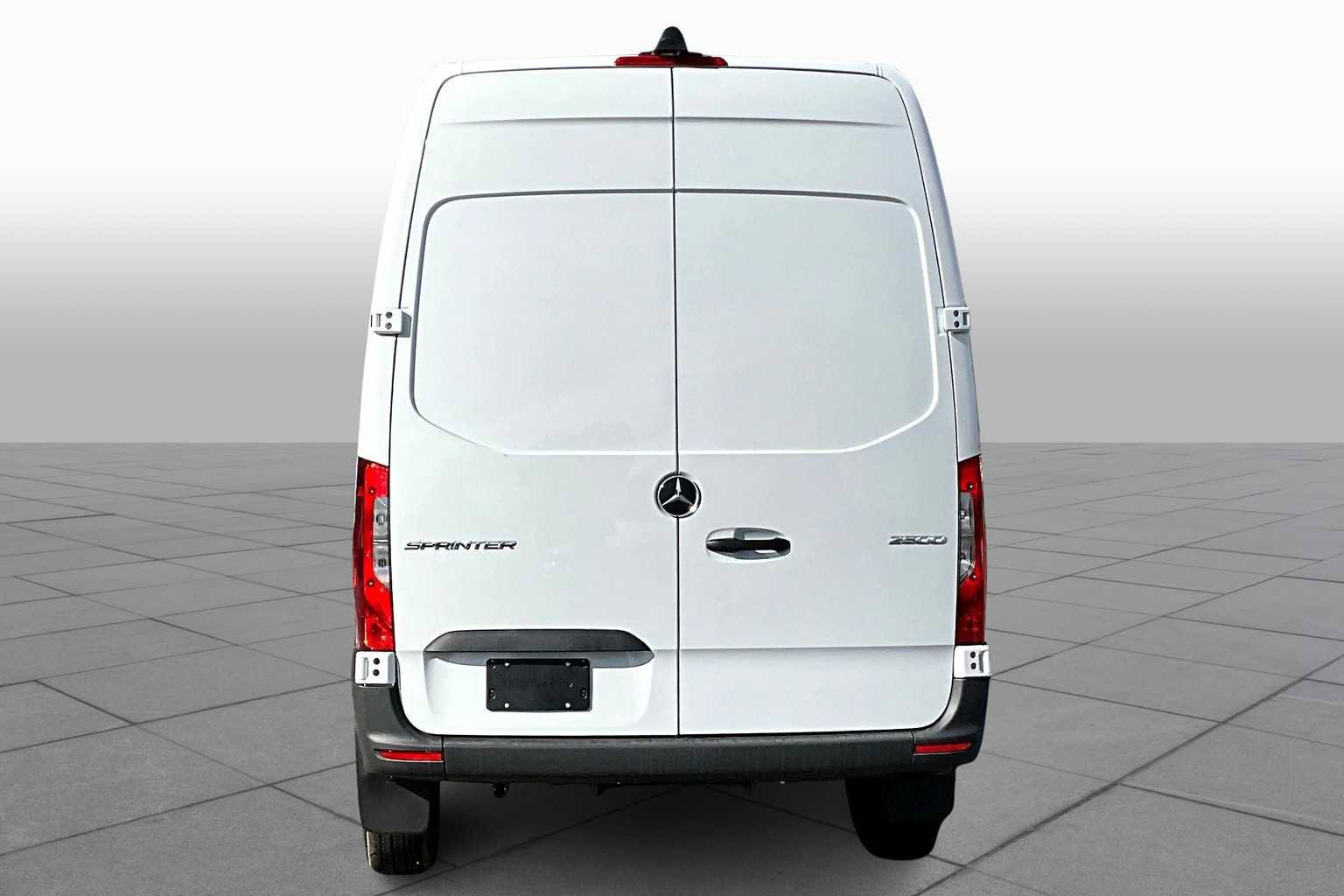 New 2025 Mercedes-Benz Sprinter 2500 image 4