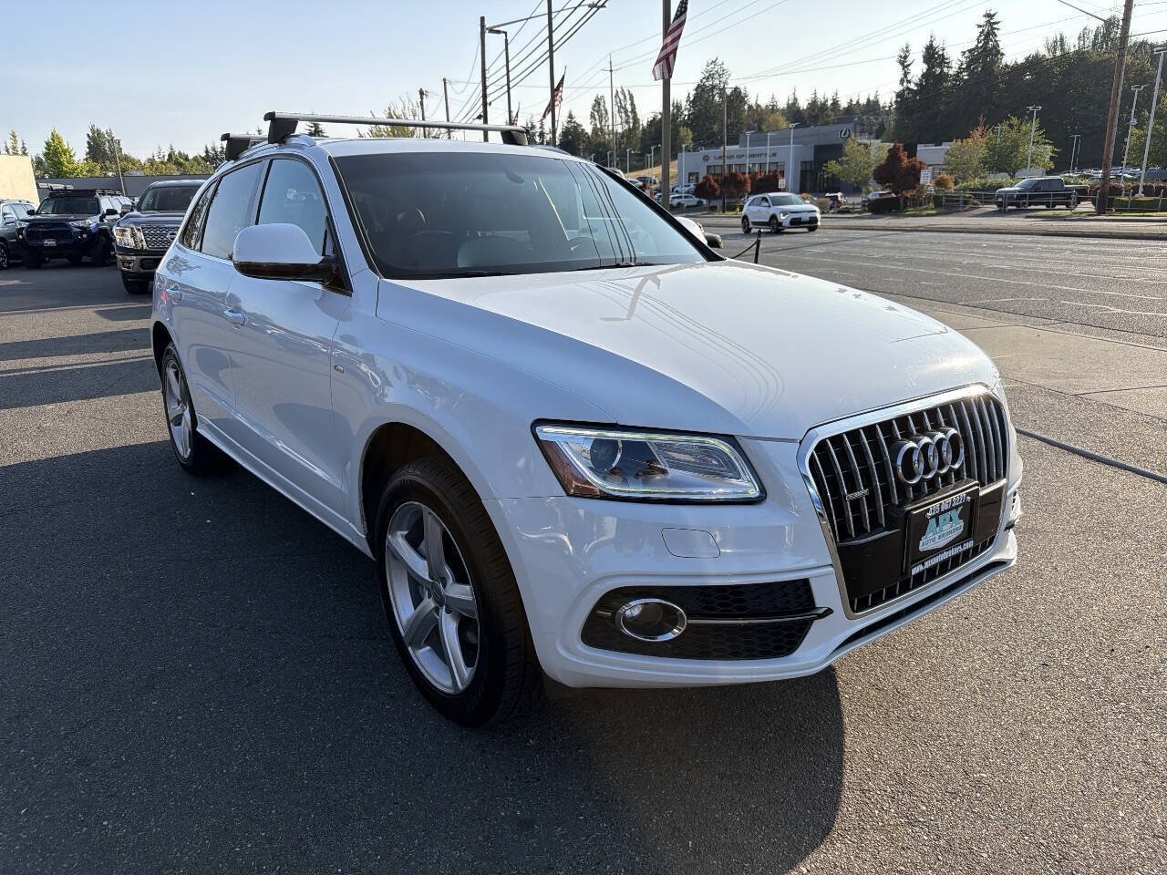 Used 2017 Audi Q5 2.0T Premium Plus w/ Technology Package AWD/4WD image 14