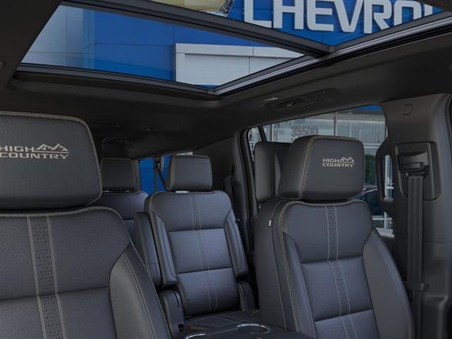 New 2025 Chevrolet Suburban High Country image 24
