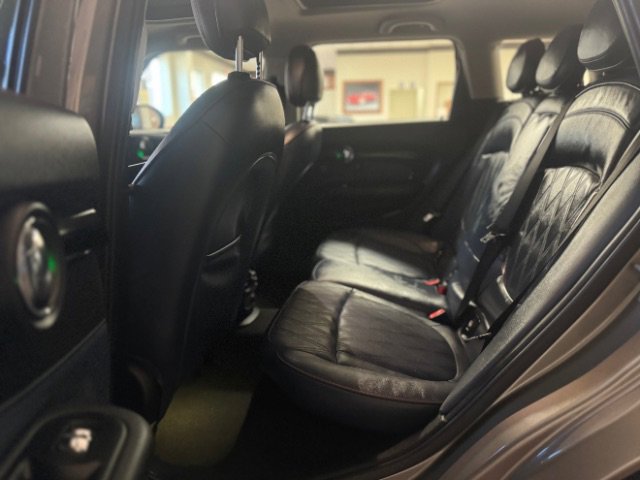 Used 2016 MINI Cooper Clubman image 15