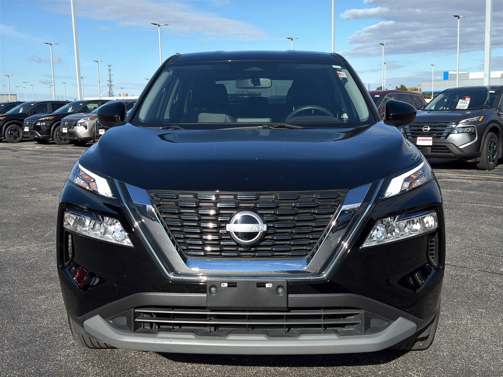Certified 2023 Nissan Rogue SV image 3