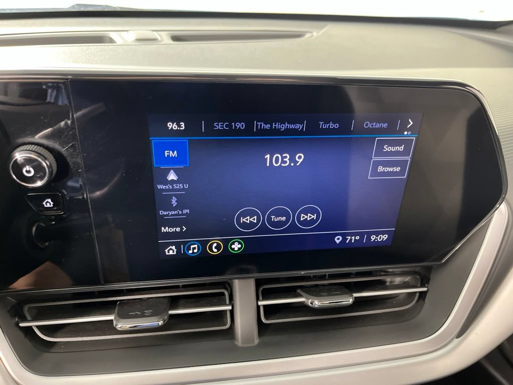 Certified 2024 Chevrolet Trax RS FWD image 29