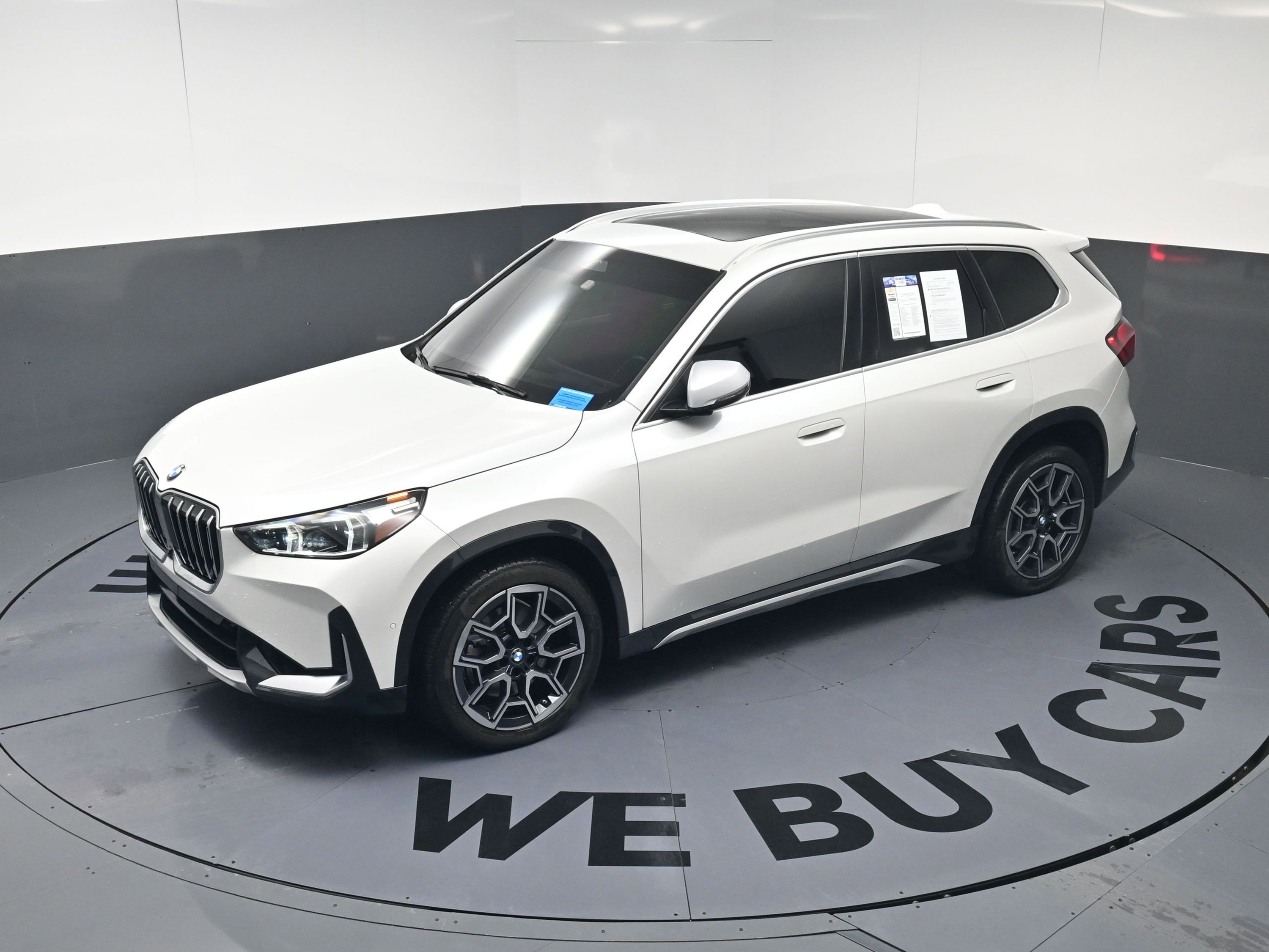 Used 2023 BMW X1 xDrive28i w/ Premium Package image 20