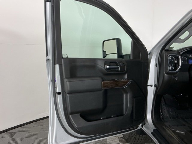Used 2022 GMC Sierra 3500 SLE image 12