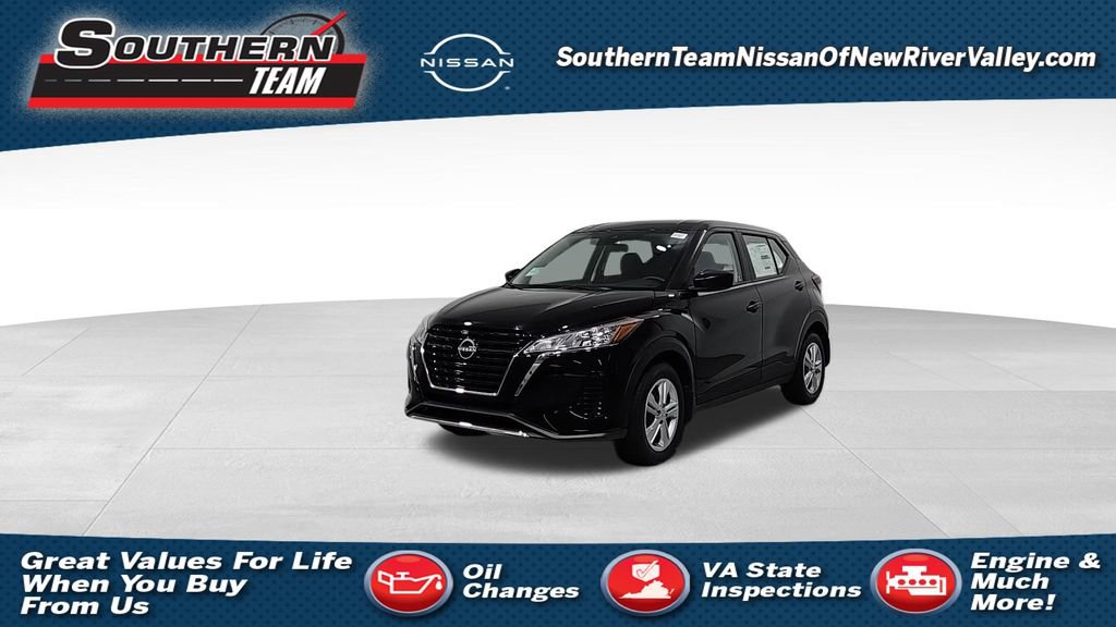 New 2025 Nissan Kicks Play S