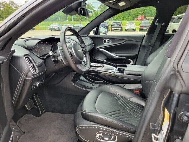 Used 2021 Aston Martin DBX image 25