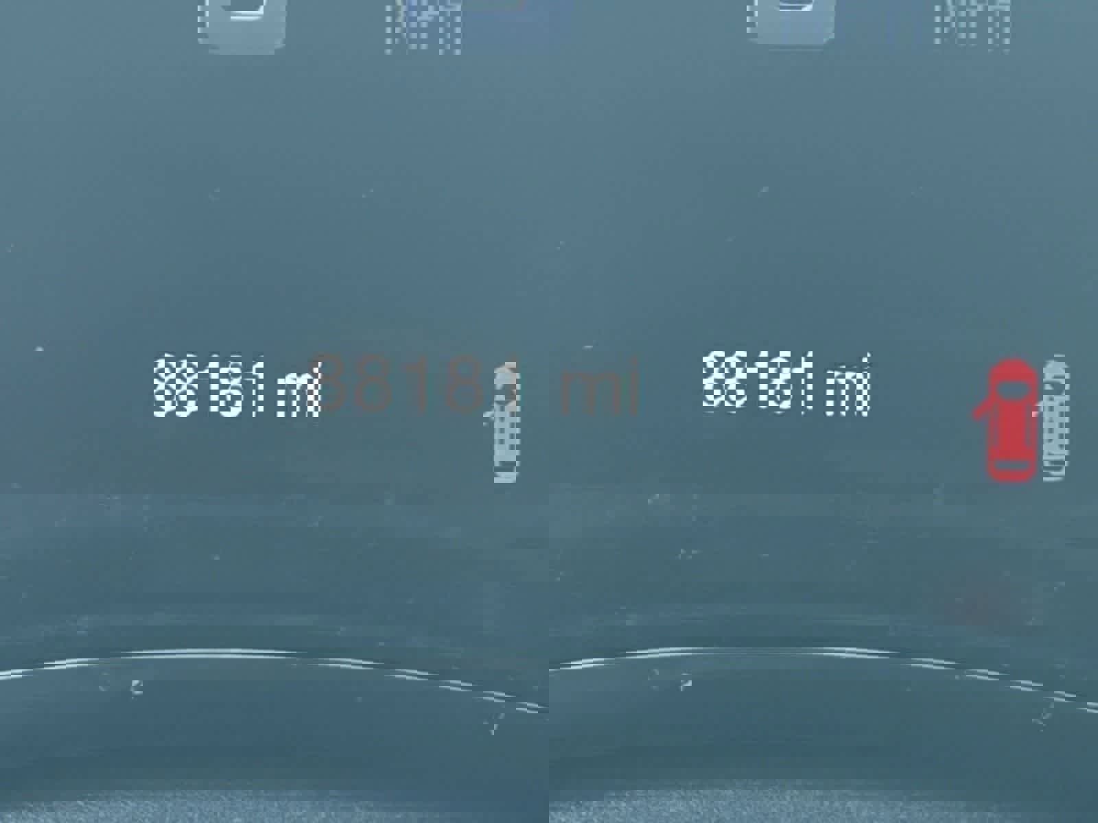 Used 2021 Dodge Durango SXT w/ 3rd Row Seating Group image 23